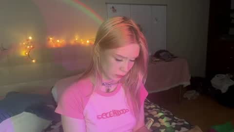 Snapshot of sexy_cute18 chatting on July 26, 2026, 10:49 pm Eva online show from July 26, 2026, 10:49 pm