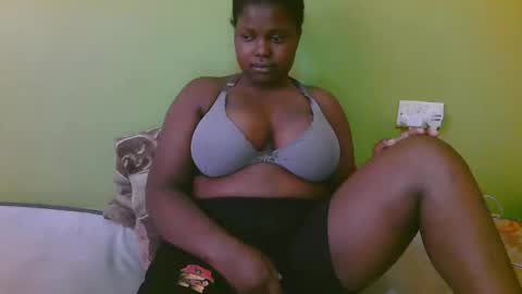 sexy_divana online show from February 21, 2025, 5:35 am