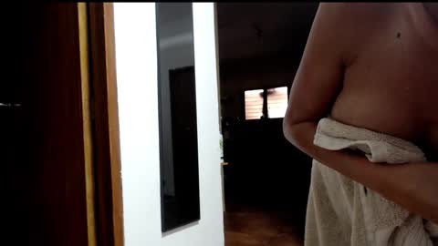 Sexy Ginuin Couple online show from March 28, 2026, 4:01 am