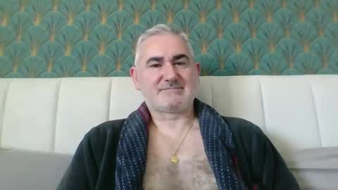 Antonio online show from April 5, 2026, 9:06 am