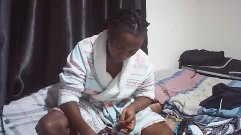 sexy_june20 online show from April 3, 2026, 1:42 pm