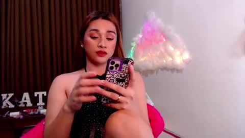 Snapshot of sexy_kitty699 chatting on October 21, 2025, 1:06 am Kathy online show from October 21, 2025, 1:06 am