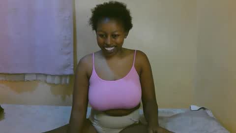 Snapshot of sexy_latasha chatting on May 1, 2026, 3:55 am sexy_latasha online show from May 1, 2026, 3:55 am