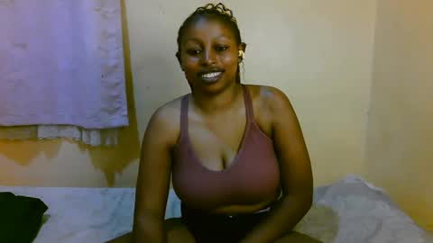 Snapshot of sexy_latasha chatting on May 21, 2026, 2:51 am sexy_latasha online show from May 21, 2026, 2:51 am