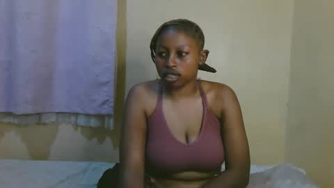 Snapshot of sexy_latasha chatting on May 31, 2026, 5:31 pm sexy_latasha online show from May 31, 2026, 5:31 pm