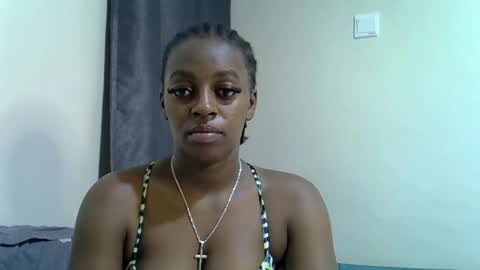 Snapshot of sexy_linda022 chatting on June 24, 2026, 12:53 am Linda online show from June 24, 2026, 12:53 am