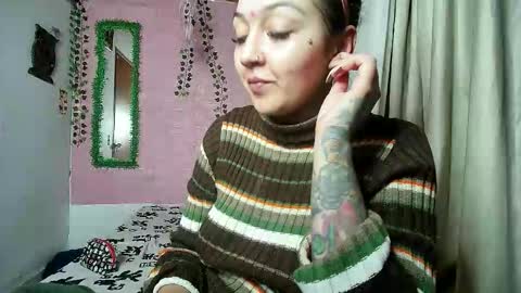 sexy lolas online show from January 14, 2026, 4:51 am