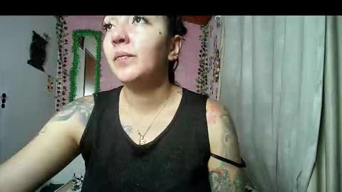 sexy lolas online show from January 19, 2026, 12:58 am