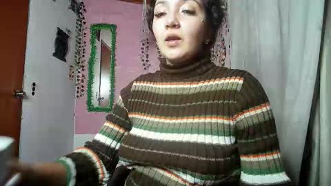 sexy lolas online show from March 3, 2026, 3:45 am