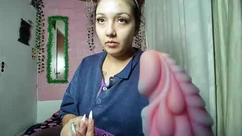 sexy lolas online show from March 11, 2026, 2:17 am