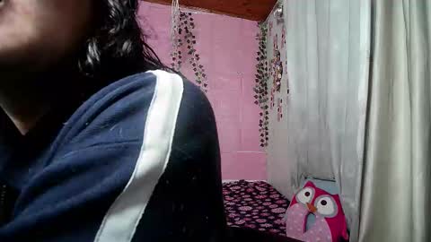 sexy lolas online show from March 18, 2026, 2:26 am