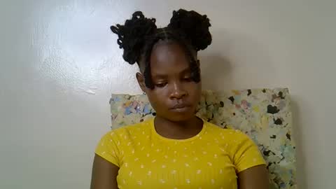 Snapshot of sexy_molyne chatting on March 10, 2026, 1:38 pm Molyne online show from March 10, 2026, 1:38 pm