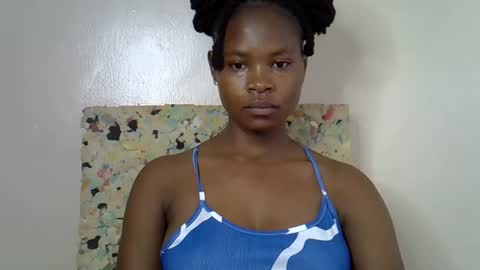 Snapshot of sexy_molyne chatting on March 16, 2026, 2:28 am Molyne online show from March 16, 2026, 2:28 am