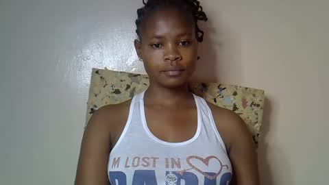 Snapshot of sexy_molyne chatting on May 13, 2026, 11:44 pm Molyne online show from May 13, 2026, 11:44 pm