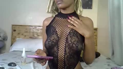 SEXY MOMAH online show from March 12, 2026, 10:27 pm