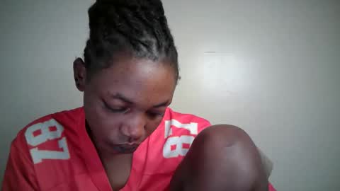 Snapshot of sexy_muna2 chatting on February 23, 2026, 5:38 am sexy_muna2 online show from February 23, 2026, 5:38 am