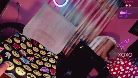 Snapshot of sexy_mysterious_dirty_girl chatting on September 25, 2025, 12:14 am queen online show from September 25, 2025, 12:14 am