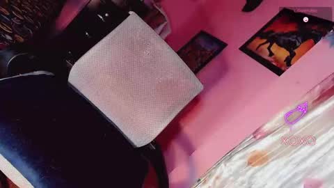 Snapshot of sexy_mysterious_dirty_girl chatting on November 15, 2025, 7:27 am queen online show from November 15, 2025, 7:27 am