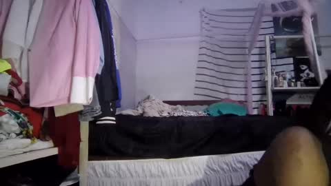 Snapshot of sexy_n_thick chatting on July 13, 2026, 3:31 am Lyn online show from July 13, 2026, 3:31 am