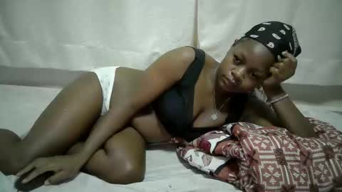 Snapshot of sexy_nanah chatting on June 2, 2026, 4:36 am sexy_nanah online show from June 2, 2026, 4:36 am