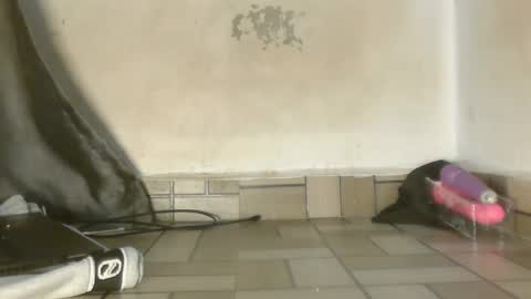 Snapshot of sexy_petitqueen chatting on May 1, 2026, 4:39 am sexy_petitqueen online show from May 1, 2026, 4:39 am