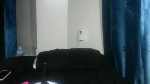 sexy pigeon online show from March 30, 2026, 10:00 pm