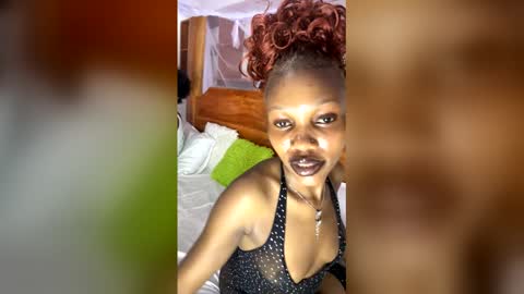 sexy Lara online show from June 5, 2026, 9:09 pm