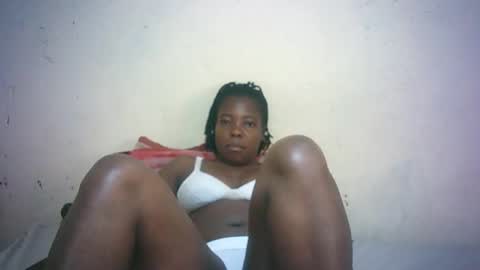 Snapshot of sexy_sandrah chatting on February 5, 2026, 6:51 am sexy_sandrah online show from February 5, 2026, 6:51 am