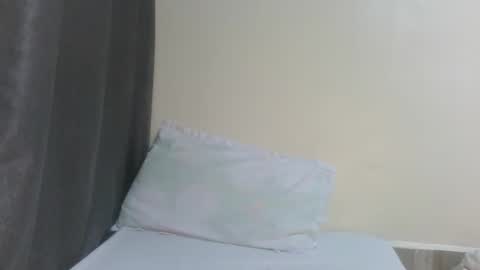 sexy_vennice online show from May 9, 2026, 2:33 pm