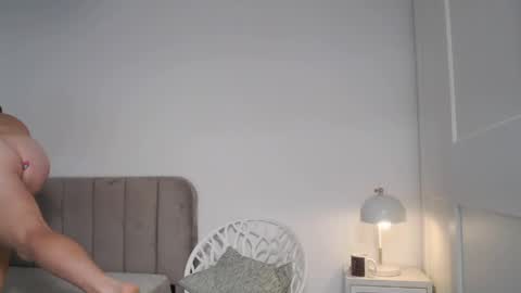 sexyandmarried online show from April 12, 2026, 9:03 am