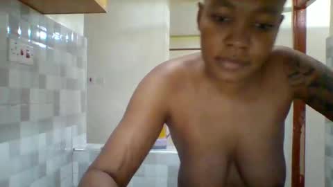 sexyapple2002 online show from April 5, 2026, 7:22 pm