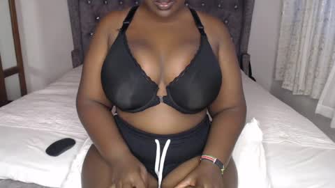 Snapshot of sexychocco_ chatting on July 24, 2026, 2:15 pm sexychocco online show from July 24, 2026, 2:15 pm