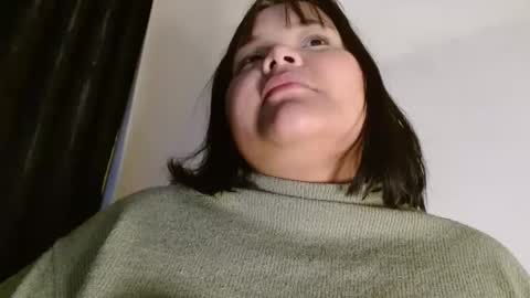 Snapshot of sexychubbyy chatting on December 5, 2024, 2:53 am Eva online show from December 5, 2024, 2:53 am