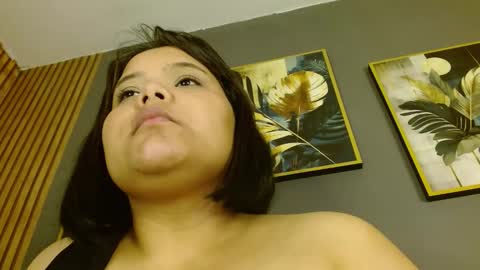 Snapshot of sexychubbyy chatting on February 23, 2025, 11:14 pm Eva online show from February 23, 2025, 11:14 pm