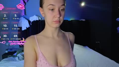 Snapshot of sexycocobutt chatting on April 3, 2026, 12:36 pm Sophia online show from April 3, 2026, 12:36 pm