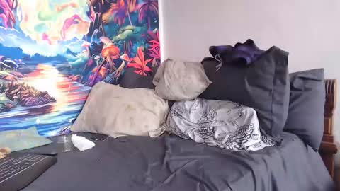 Mike online show from September 19, 2025, 7:47 pm