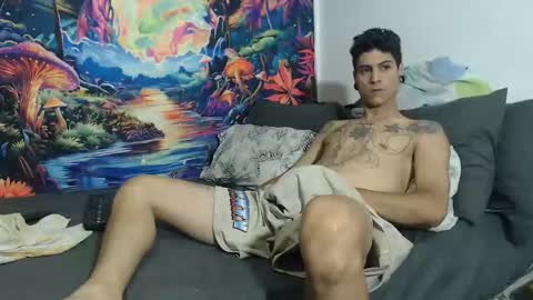 Snapshot of sexydarkhunter2 chatting on April 6, 2026, 11:16 pm Mike online show from April 6, 2026, 11:16 pm