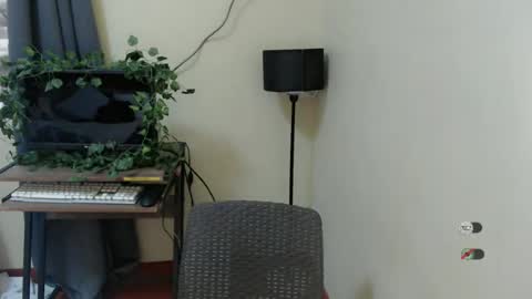 Snapshot of sexydollfox chatting on June 21, 2026, 10:18 am sexydollfox online show from June 21, 2026, 10:18 am