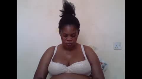 Snapshot of sexydove2 chatting on January 30, 2025, 7:07 am EMILY online show from January 30, 2025, 7:07 am