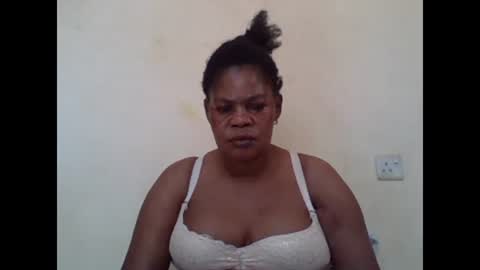 Snapshot of sexydove2 chatting on January 30, 2025, 12:27 pm EMILY online show from January 30, 2025, 12:27 pm