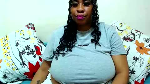 sexyebonylove89 online show from February 16, 2026, 8:27 pm