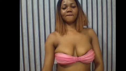 sexyeye368293 online show from December 16, 2025, 1:10 am