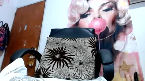 Snapshot of sexyfavgirl chatting on July 6, 2026, 7:16 am Mary online show from July 6, 2026, 7:16 am