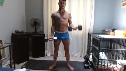 Snapshot of sexyfitdaddy chatting on May 31, 2026, 4:47 pm Sexy Fit Daddy online show from May 31, 2026, 4:47 pm