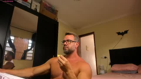 chris online show from April 19, 2026, 1:43 pm