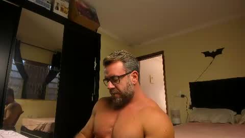 Snapshot of sexyflightz chatting on June 18, 2026, 4:33 pm chris online show from June 18, 2026, 4:33 pm
