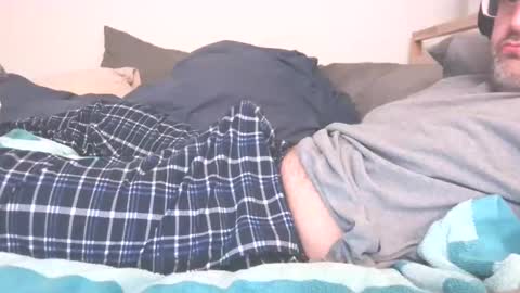 Snapshot of sexyhorndawg chatting on December 27, 2024, 2:14 am sexyhorndawg online show from December 27, 2024, 2:14 am