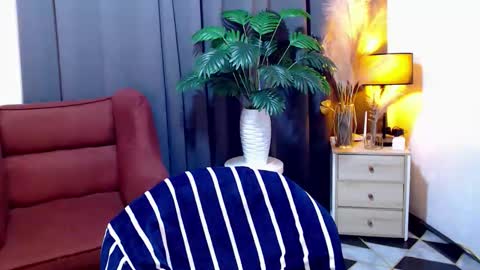 Snapshot of sexyjeanniecuntcums chatting on May 1, 2026, 6:45 pm JENNY online show from May 1, 2026, 6:45 pm