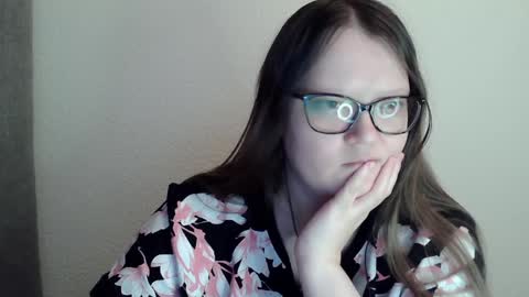 Kate online show from January 31, 2025, 2:04 am