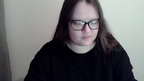 Kate online show from February 17, 2025, 2:53 am